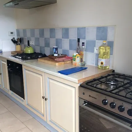 Сasa de vacaciones Self Catering For Large Groups, Friends/families Romagny