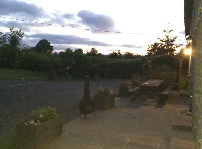 Self Catering For Large Groups, Friends/families Romagny