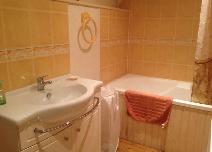 Self Catering For Large Groups, Friends/families Ferienhaus *